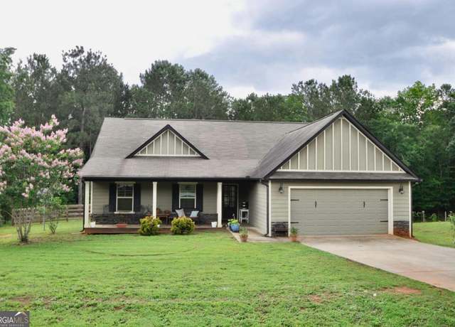 Property at 1040 Matthew Ln, Madison, GA 30650, 3 beds, 2 baths