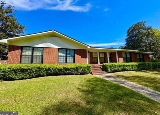 Property at 1461 Old Ocilla Rd, Tifton, GA 31794, 3 beds, 2 baths