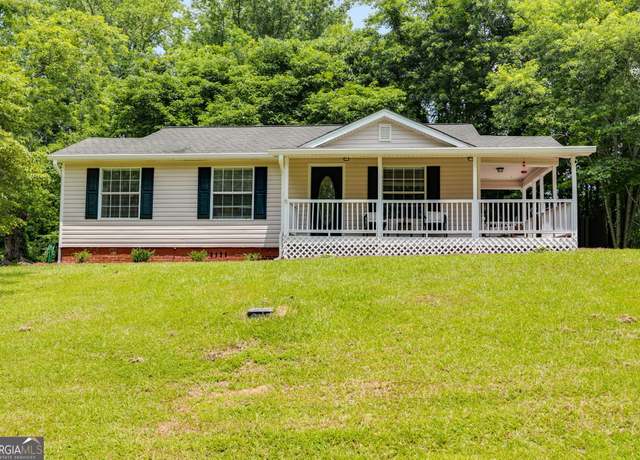 Property at 117 White St, Tallapoosa, GA 30176, 3 beds, 2 baths