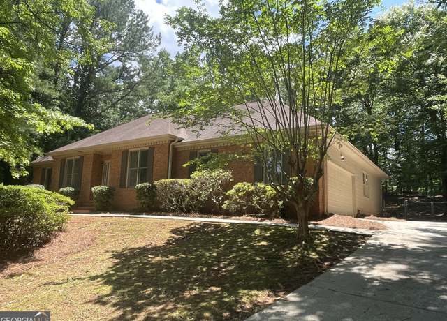 Property at 56 Ridgewood Ct, Mcdonough, GA 30252, 3 beds, 2 baths