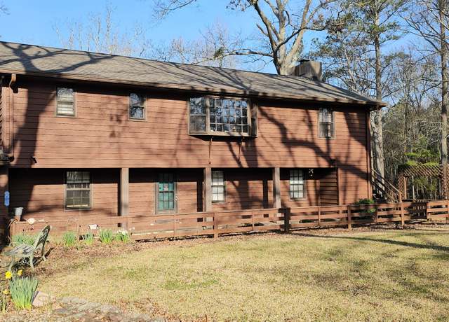 Property at 341 Shackleford Dr, Athens, GA 30607, 3 beds, 2.5 baths