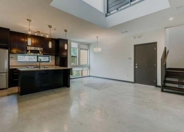 Property at 972 NE Dekalb Ave, Atlanta, GA 30307, 2 beds, 2 baths