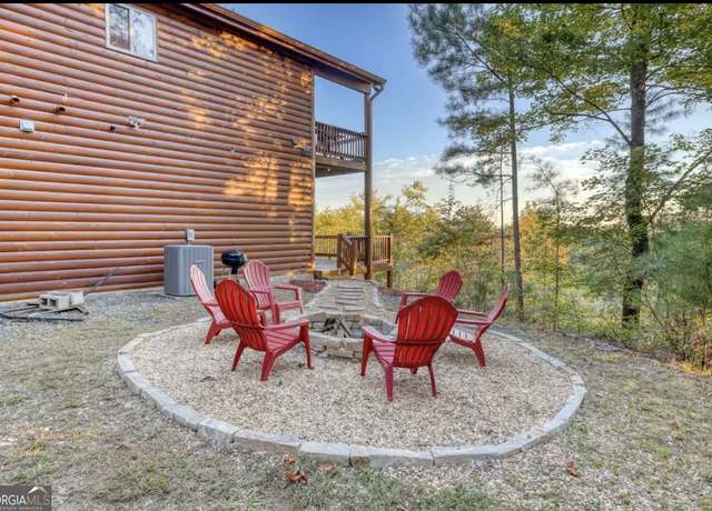 Property at 663 Lakeland Dr, Ellijay, GA 30540, 3 beds, 2 baths