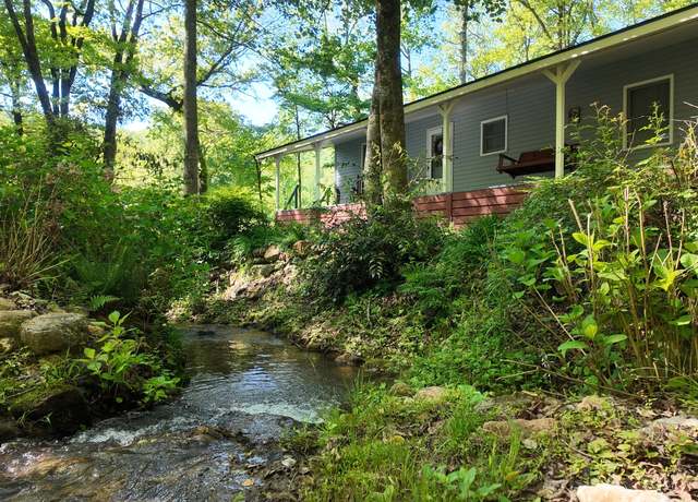 Property at 220 Evans Ln, Lakemont, GA 30552, 2 beds, 2 baths