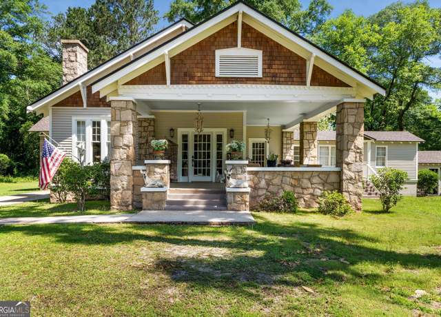 Property at 17779 Main St, Woodbury, GA 30293, 4 beds, 2.5 baths
