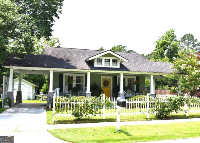 Property at 420 S Kennedy St, Metter, GA 30439, 2 beds, 1 bath