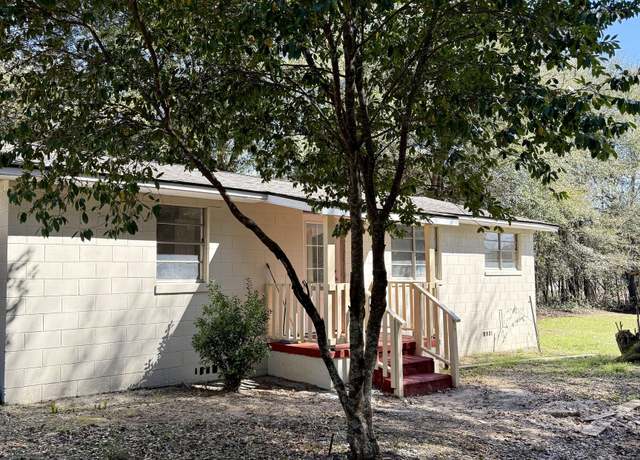 Property at 204 Roberson Ln, East Dublin, GA 31027, 2 beds, 2 baths