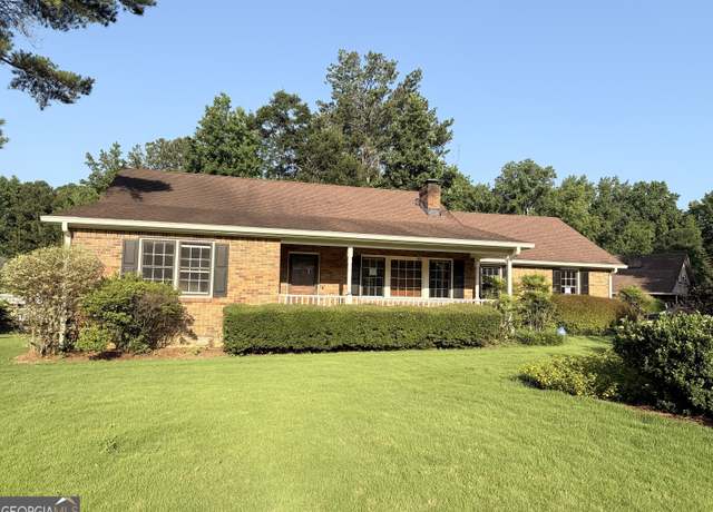 Property at 601 Clubland Cir SE, Conyers, GA 30094, 4 beds, 4.5 baths