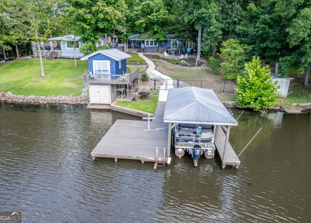 Property at 112 Cedar Ln NW, Milledgeville, GA 31061, 4 beds, 3 baths