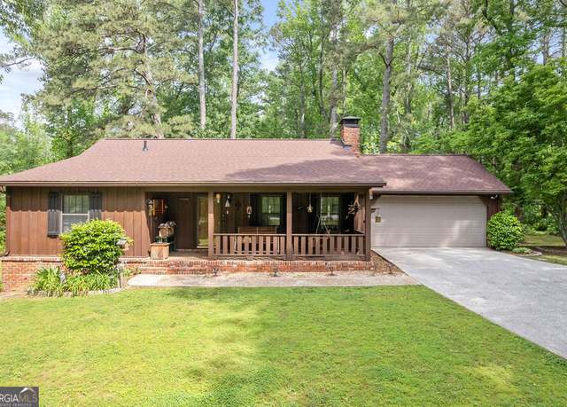 Property at 6537 Walker Rd, Riverdale, GA 30296, 3 beds, 2 baths