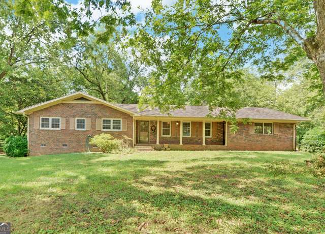 Property at 290 Hartwell Rd, Lavonia, GA 30553, 3 beds, 2 baths