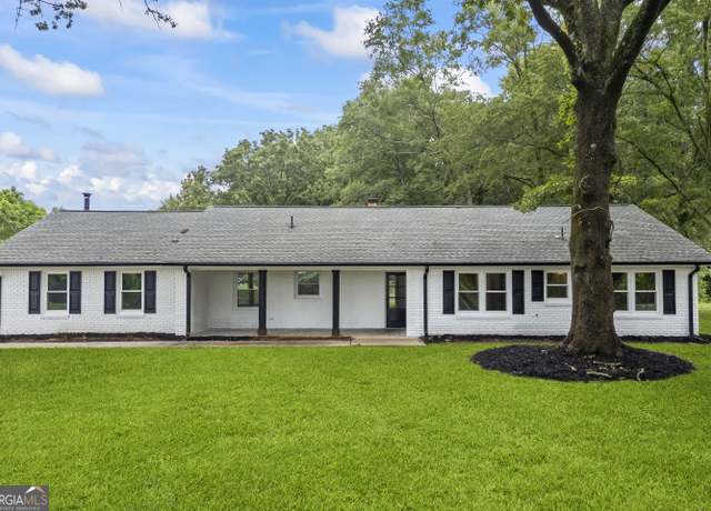 Property at 1180 Treadwell Bridge Rd, Statham, GA 30666, 3 beds, 2 baths