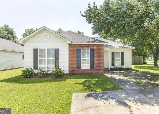 Property at 202 Norman Ln, Warner Robins, GA 31093, 3 beds, 2 baths