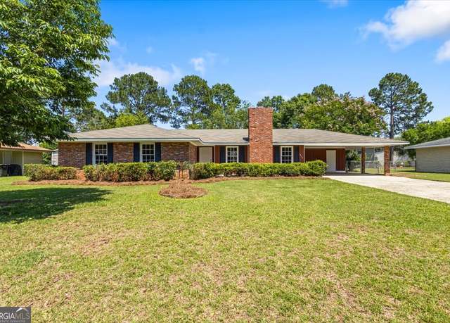 Property at 214 Markwood Dr, Warner Robins, GA 31093, 3 beds, 2 baths