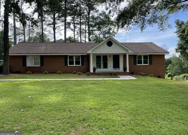 Property at 52 Thigpen Rd, Newnan, GA 30263, 3 beds, 2 baths