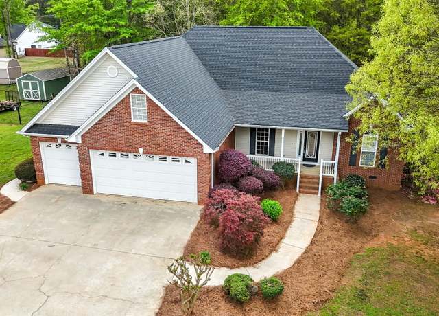 Property at 227 Willow Ridge Ln, Jackson, GA 30233, 4 beds, 2.5 baths