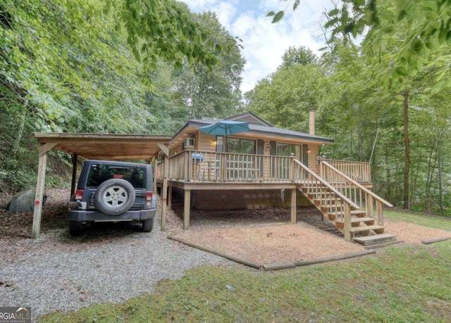 Property at 8088 Ivy Log Gap Rd, Young Harris, GA 30582, 3 beds, 2 baths