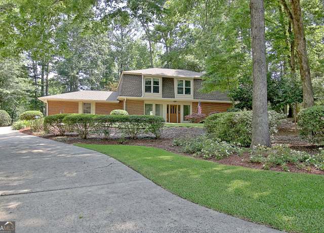 Property at 104 Whisper Trce, Peachtree City, GA 30269, 4 beds, 2.5 baths