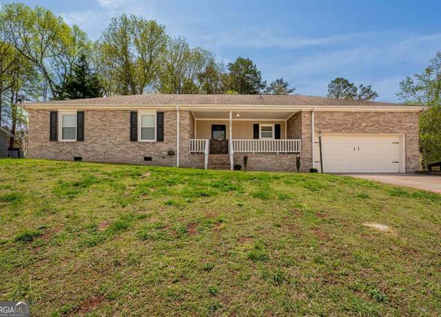 Property at 182 Hickory Dr, Ringgold, GA 30736, 3 beds, 2.5 baths