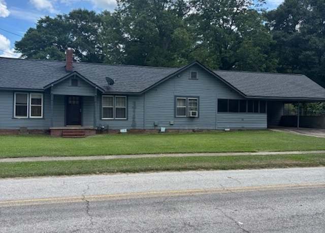 Property at 209 Georgia Ave, Winder, GA 30680, 3 beds, 1 bath
