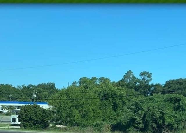 Property at 5811 5th Ave NE, Eastman, GA 31023
