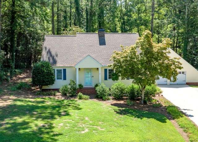 Property at 21 Hawthorne Dr, Newnan, GA 30263, 4 beds, 3.5 baths