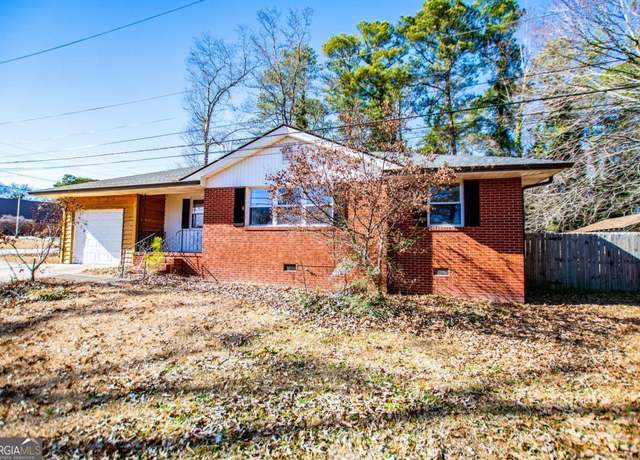 Property at 653 Temple St, Lithia Springs, GA 30122, 3 beds, 1 bath