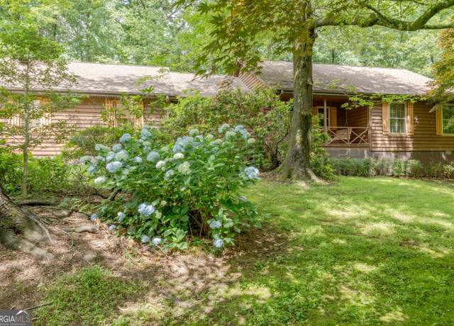Property at 254 Oakdale Dr, Cornelia, GA 30531, 2 beds, 2 baths