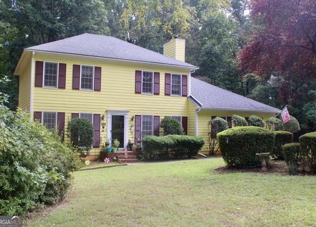 Property at 150 Ashley Dr, Fayetteville, GA 30214, 3 beds, 2.5 baths