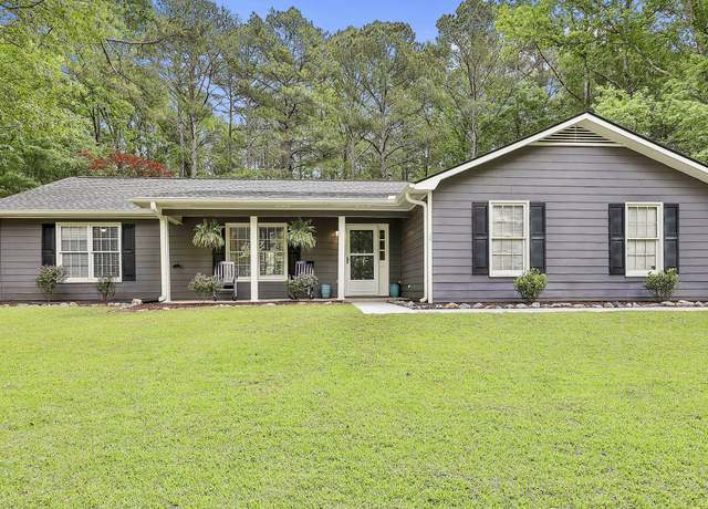 Property at 125 Wendell Ct, Fayetteville, GA 30215, 3 beds, 2 baths
