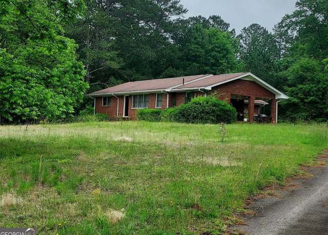 Property at 374 Luther Bailey Rd, Senoia, GA 30276, 2 beds, 1 bath