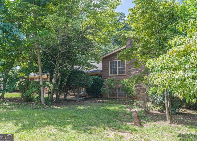 Property at 1737 Fontaine Dr, Jonesboro, GA 30236, 4 beds, 2.5 baths