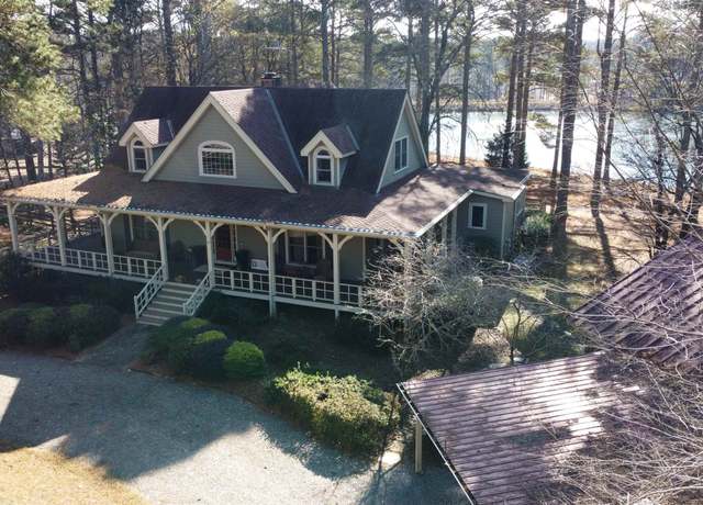 Property at 3185 Kellogg Creek Rd, Acworth, GA 30102, 3 beds, 2.5 baths