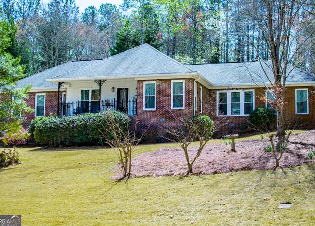 Property at 2450 Lakeview Pkwy, Villa Rica, GA 30180, 4 beds, 3 baths