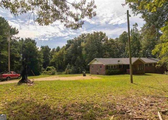 Property at 6640 E Stubbs, Atlanta, GA 30349, 3 beds, 2 baths