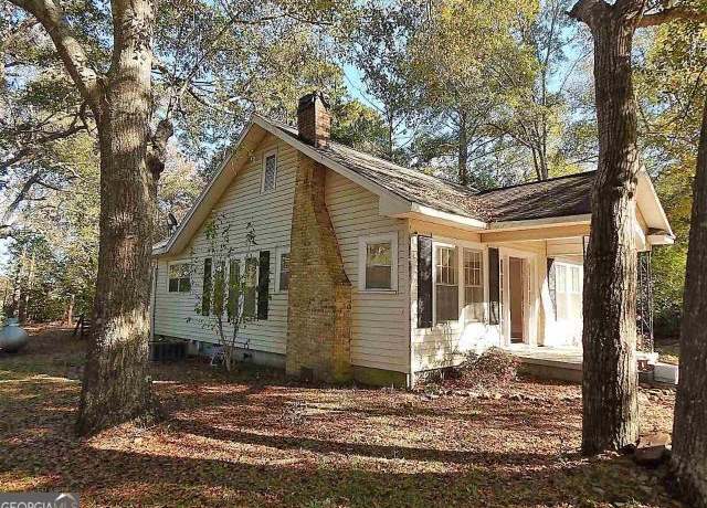 Property at 261 Green St, Warm Springs, GA 31830, 3 beds, 2 baths