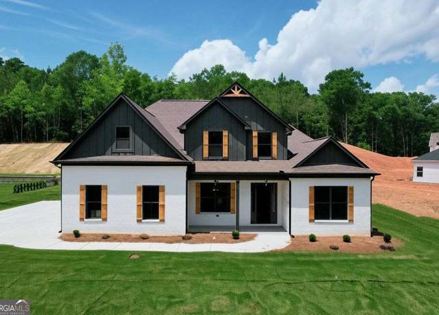 Property at 297 Ayers Creek Dr, Toccoa, GA 30577, 5 beds, 2.5 baths