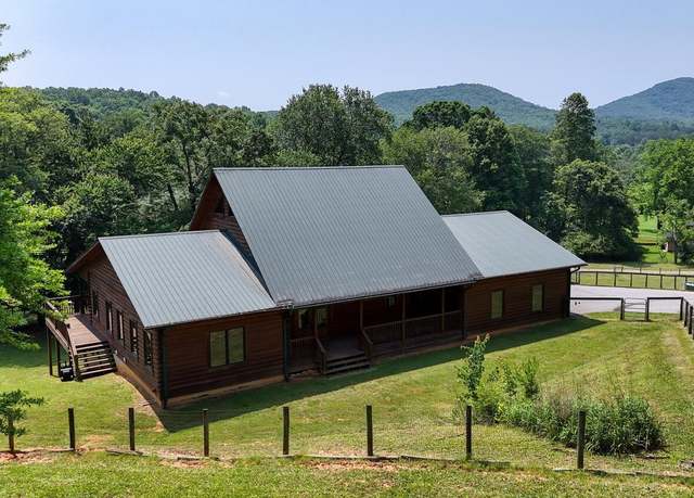Property at 130 Stablegate Dr, Blairsville, GA 30512, 2 beds, 2.5 baths