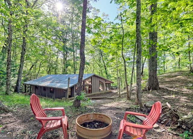 Property at 185 Pope Dickson Ln, Clarkesville, GA 30523, 2 beds, 2 baths