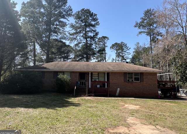 Property at 2798 Fayetteville Rd, Griffin, GA 30223, 3 beds, 1.5 baths