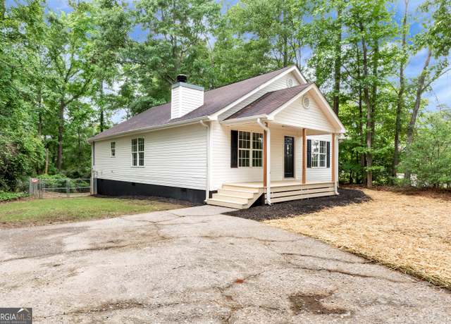 Property at 235 Baugh St, Commerce, GA 30529, 3 beds, 2 baths