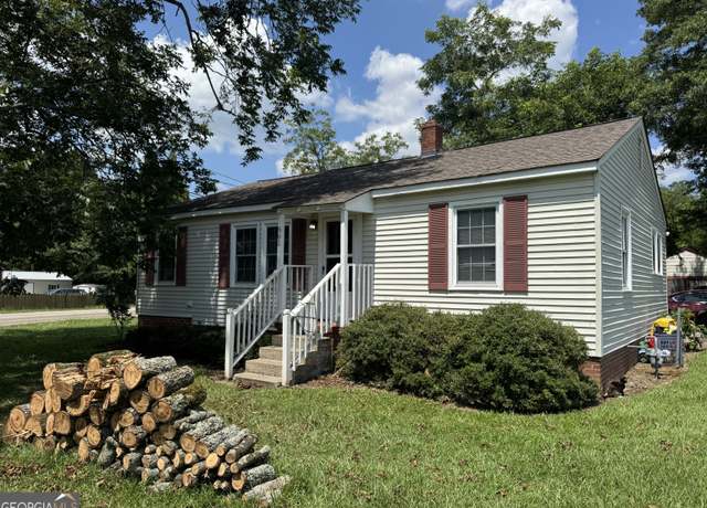 Property at 861 Benson St, Hartwell, GA 30643, 2 beds, 1 bath