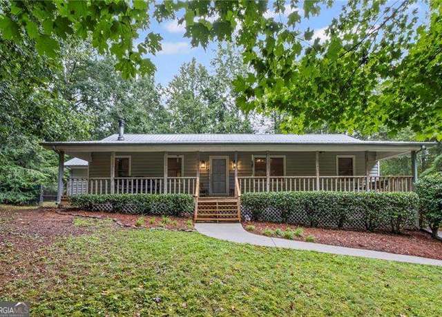 Property at 2527 Hickory Rd, Canton, GA 30115, 3 beds, 3 baths