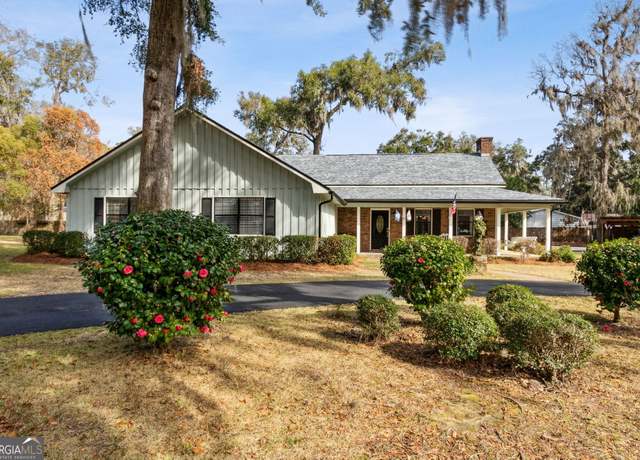 Property at 106 Nancy Dr, St. Marys, GA 31558, 4 beds, 2.5 baths
