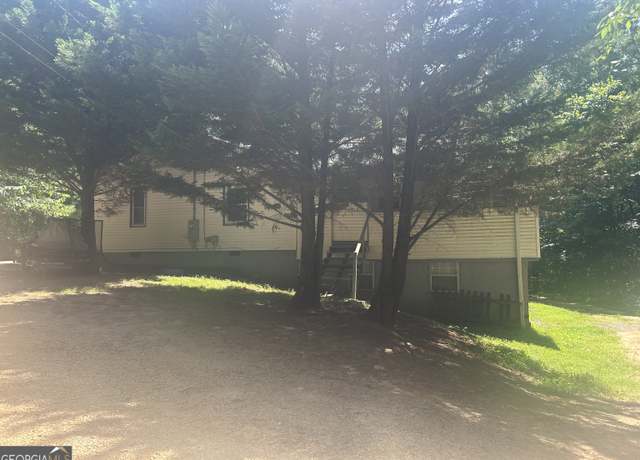 Property at 72 Woodfield Rd, Covington, GA 30014, 2 beds, 1.5 baths