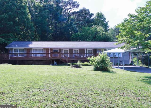 Property at 1315 Walston St, Dalton, GA 30720, 4 beds, 3 baths
