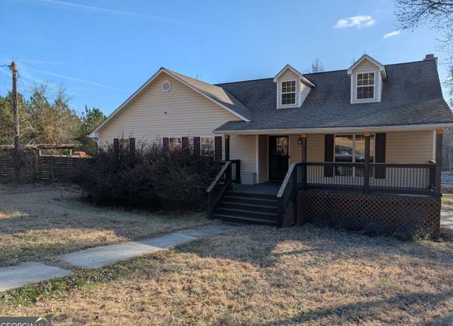 Property at 5700 Miles Rd, South Fulton, GA 30349, 5 beds, 2.5 baths