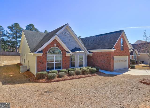 Property at 227 Lantana Dr, Locust Grove, GA 30248, 3 beds, 2 baths