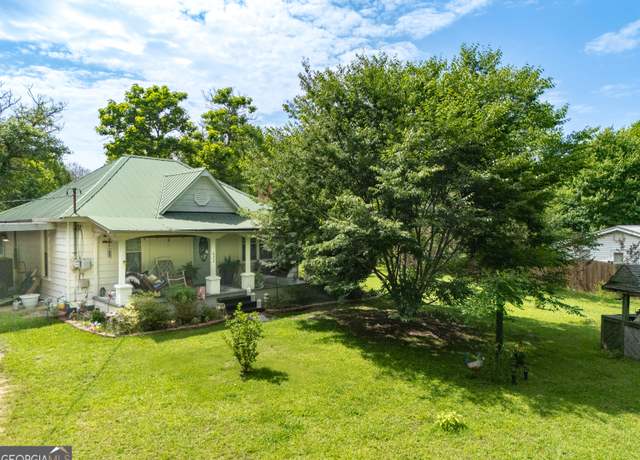 Property at 622 Cedartown Ave, Tallapoosa, GA 30176, 3 beds, 1 bath