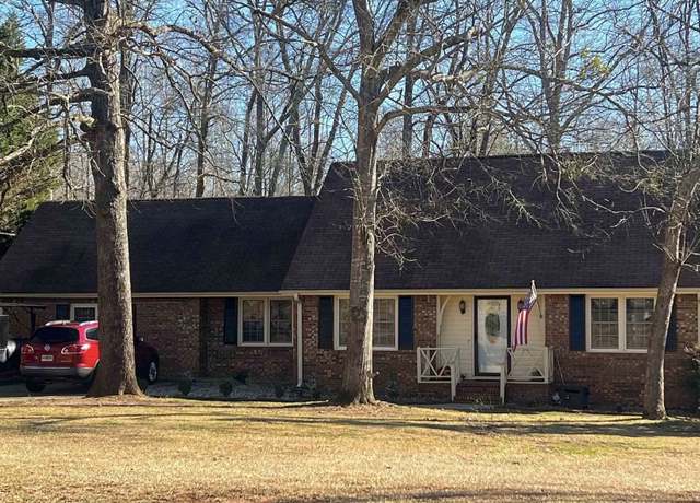 Property at 2203 Honeybee Creek Dr, Griffin, GA 30224, 4 beds, 3 baths